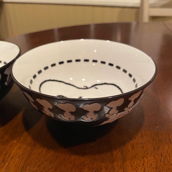 Peanuts set of 2 snoopy tidbit bowls - Picture 4 of 4